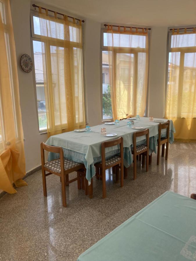 Hotel L'Ancora La Caletta Eksteriør bilde