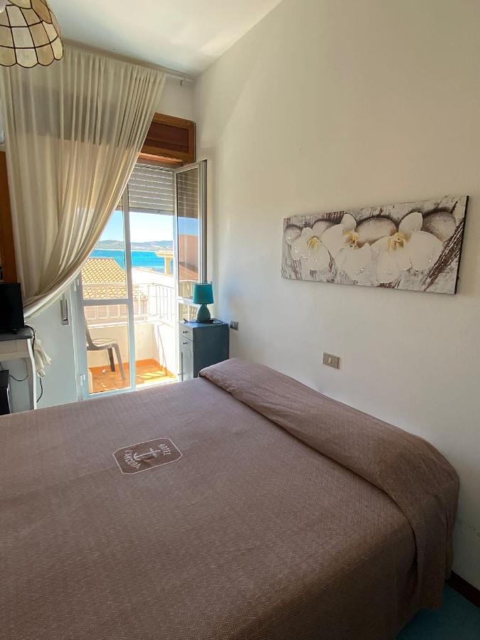 Hotel L'Ancora La Caletta Eksteriør bilde